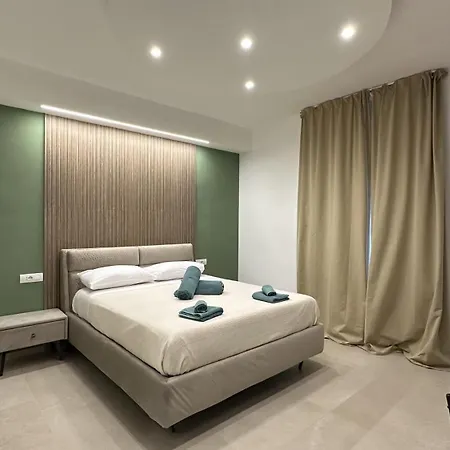 Maison Del Poeta Бари